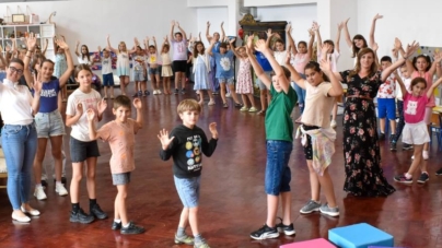 Aproape 50 de copii au participat la primul atelier „Hai-Hui prin povești culese din Țara Lăpușului”