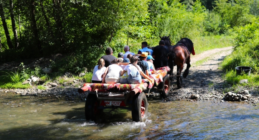 Tradiție, credință, bucurie: Parohia „Sfântul Iosif Mărturisitorul” din Sighetu Marmației a organizat o nouă ediție a Școlii de Vară