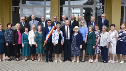 Emoționant: Revedere după 60 de ani la Liceul „Petru Rareș” din Târgu Lăpuș