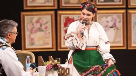 Pe talentata Andreea Ghițiu o putem urmări weekendul acesta la emisiunea „Drag de România mea”, difuzată pe TVR 2
