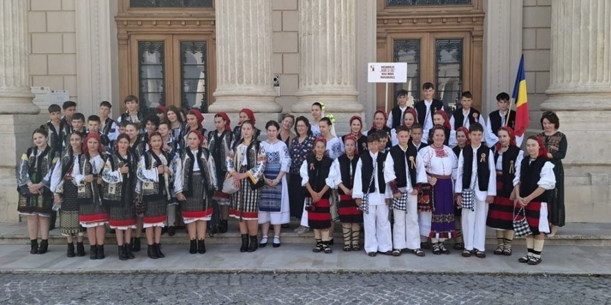 Copiii din Maramureș domină scena folclorică la București