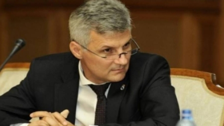 Atac dur la premier – Nu bugetarii sunt problema, ci multinaționalele care nu plătesc taxe