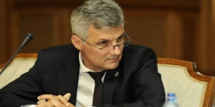 Atac dur la premier – Nu bugetarii sunt problema, ci multinaționalele care nu plătesc taxe