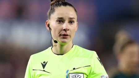 Derby-ul Italia – Spania de la Campionatul European de fotbal feminin, arbitrat de o româncă