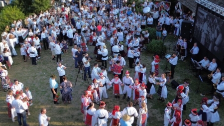 În 15 august, toate drumurile duc „ACASĂ la Rogoz” – un eveniment de suflet, cu cântec, joc și voie bună!