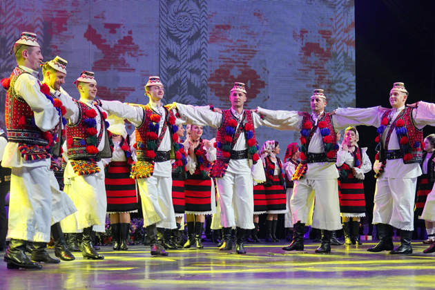 Ansamblul Folcloric Național „Transilvania” participă astăzi în cadrul Festivalului Inimilor de la Timișoara