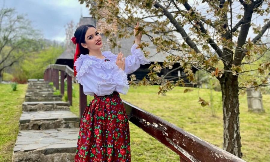 Ana Vasiac- tânăra din Maramureș care îmbină modelingul cu muzica