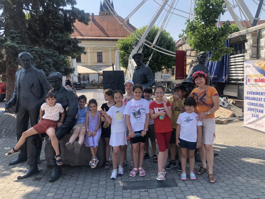 Tabăra de vară „ArtReCreativ”, la Muzeul Județean de Artă- Centrul Artistic Baia Mare