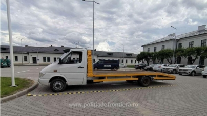 Maramureșean prins de polițiștii de frontieră conducând o autoutilitară cu numere false