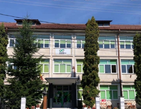 Școala Gimnazială „Lucian Blaga” Baia Mare, certificată ca școală de încredere