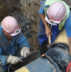 Lucrări la rețeaua de canalizare pe mai multe străzi din Baia Mare