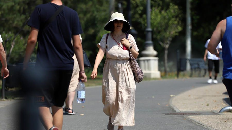 Ministerul Sănătăţii solicită activarea planurilor de măsuri pentru zilele caniculare