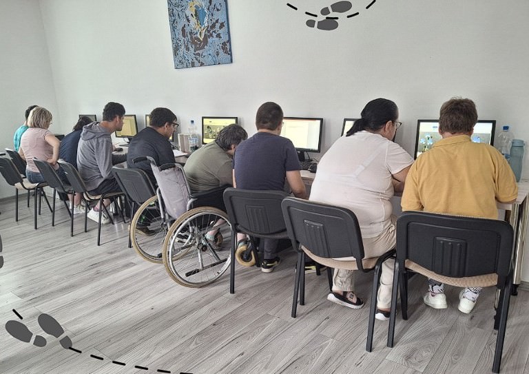 Atelier de IT la Centrul de Zi de Recuperare Esperando din Baia Mare