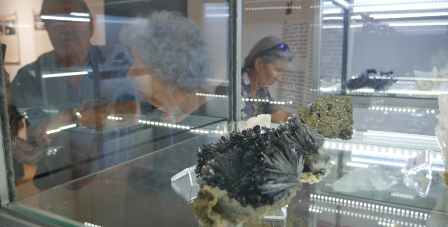 „Paradisul din adâncuri”, cu flori de mină din Maramureș