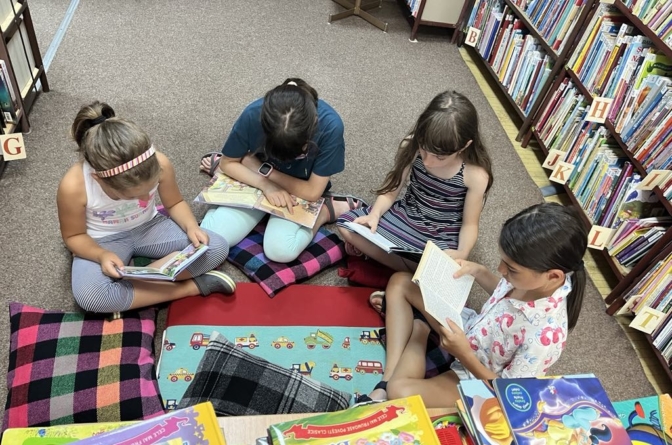 Cum s-a desfășurat prima întâlnire din cadrul „Clubului de lectură” de la Filiala „Traian”?