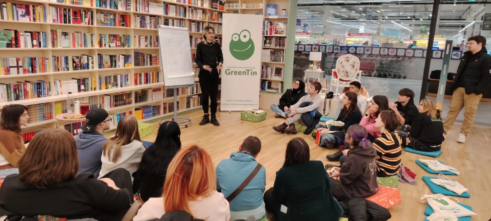 Workshop „Dialoguri educaționale responsabile” la Cărturești