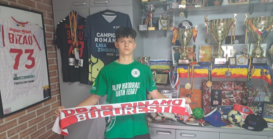 De la HC Bizău la Dinamo București