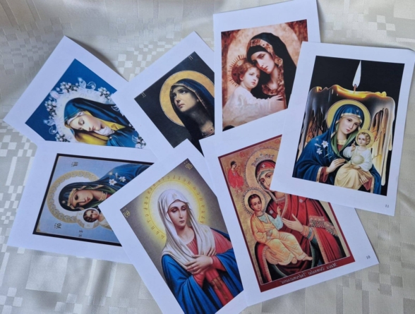 Atelierul de iconografie prin tehnica transferului a avut loc la Biblioteca Județeană ”Petre Dulfu” Baia Mare