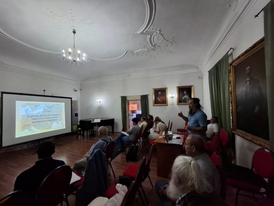 Dr. Marius Ardeleanu a reprezentat Muzeul Județean de Istorie și Arheologie Maramureș la conferința științifică națională „Civilizațiile active din spațiul românesc- trecut, prezent și viitor”