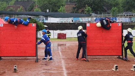 Pompieri din șapte județe la concurs, pe Stadionul ”Viorel Mateianu”