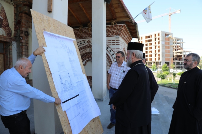PS. Părinte Iustin a vizitat șantierul Catedralei Episcopale „Sfânta Treime” din Baia Mare