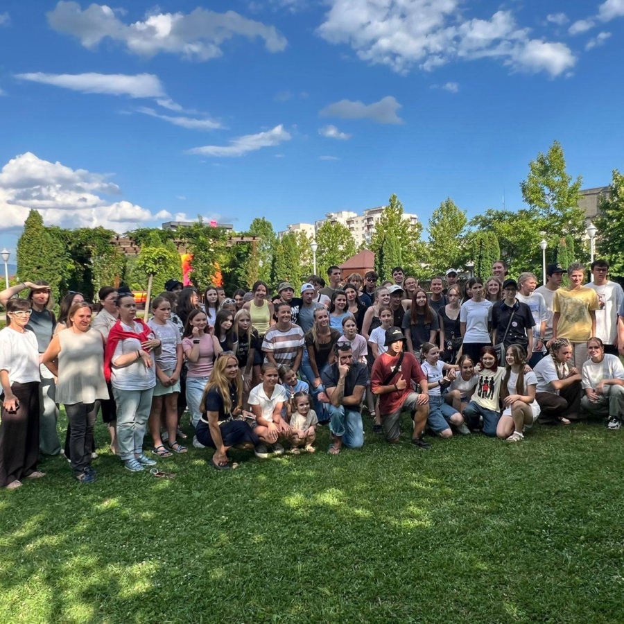 30 de copii din Ucraina au venit în Maramureș, în cadrul taberei organizate de Asociația ASSOC din Baia Mare
