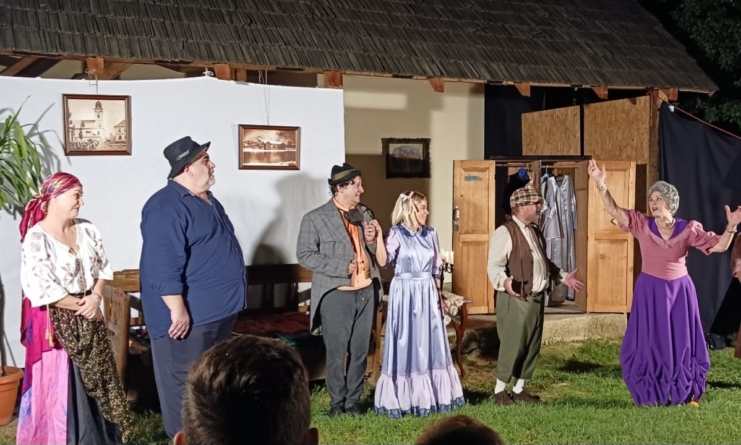 Spectacolul de teatru „Piatra din casă” se va juca în această duminică
