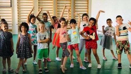 Clubul de dans sportiv „Galactic Dance” organizează o tabără pentru copii
