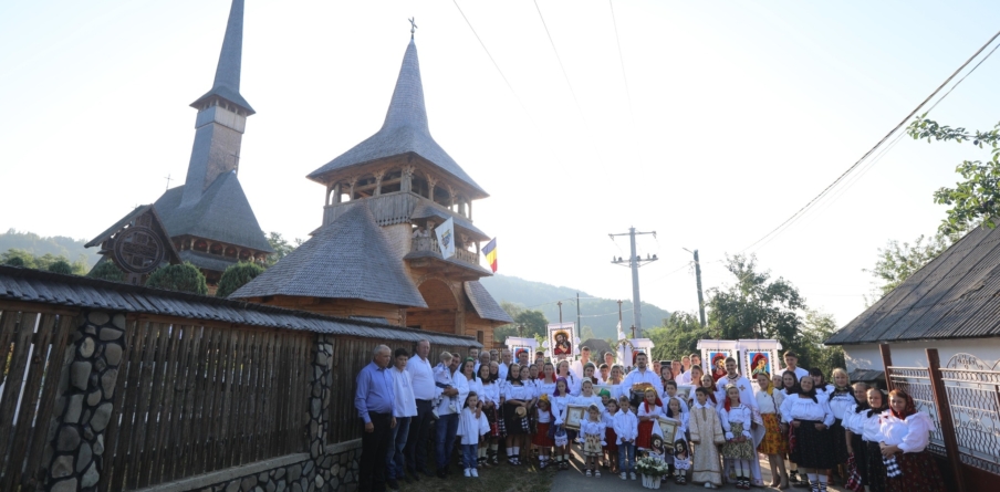Biserica de lemn din Rozavlea – Șesu Mănăstirii a fost sfințită în această duminică