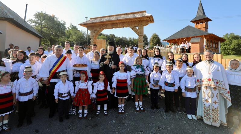 PS Părinte Iustin a slujit și a sfințit capela de cimitir în Parohia Ortodoxă Mara