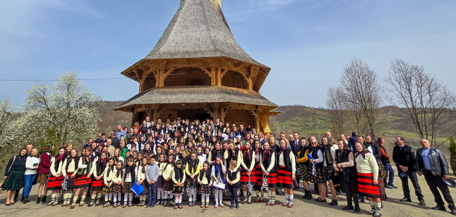 „Glasuri îngerești spre cer se înalță”: Concert de pricesne la Mănăstirea „Cuvioasa Parascheva” din Strâmtura