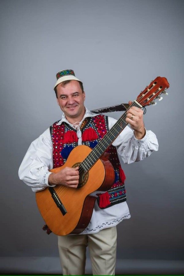 Andrei Petreuș a preluat conducerea Căminului cultural din Rozavlea