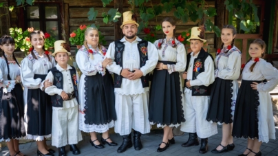 Ionuț Uivaroși și Grupul Codrenii urcă pe scenă la Sărbătoarea Satului Sălățig