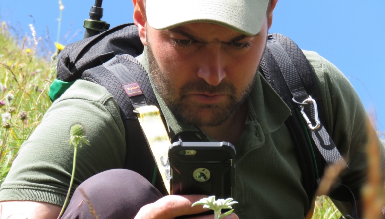 Apel umanitar: Nicoară Mihaly, un angajat dedicat al Parcului Național Munții Rodnei, are nevoie de sânge!