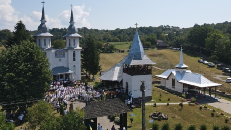 Slujire arhierească la Parohia Ortodoxă Cărpiniș