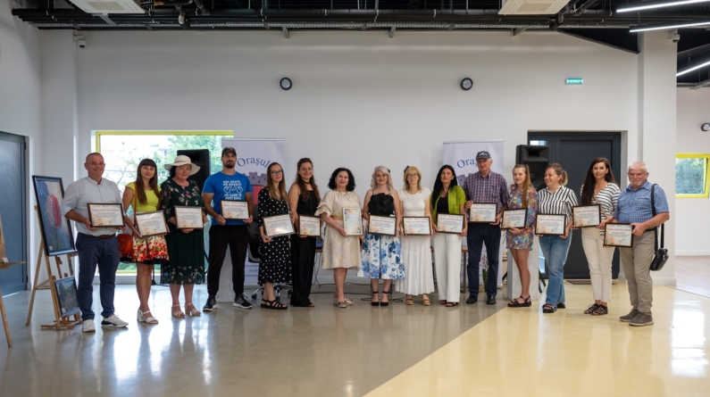 „Reflexii din Lăpuș – Artă în diversitate”: 17 artiști lăpușeni și-au unit creațiile într-un vernisaj al inspirației și identității culturale