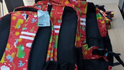 Aproape 350 de copii din Sighetu Marmației vor primi ghiozdane echipate în prima zi de școală