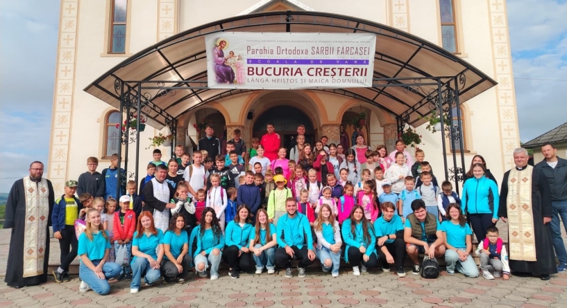 Școala de vară “Bucuria creșterii lângă Hristos și Maica Domnului” a adunat copii din parohiile Buzești, Fărcașa, Sârbi și Tămaia