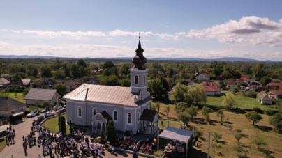 PS Părinte Iustin a târnosit biserica din Bozânta Mare