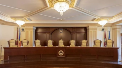 Încă o amânare la CCR și aceeași întrebare: până când?