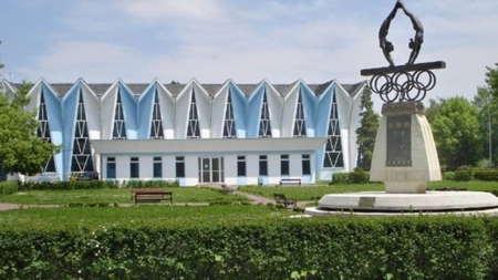 A fost prins purtând la gât medalia Nadiei Comăneci