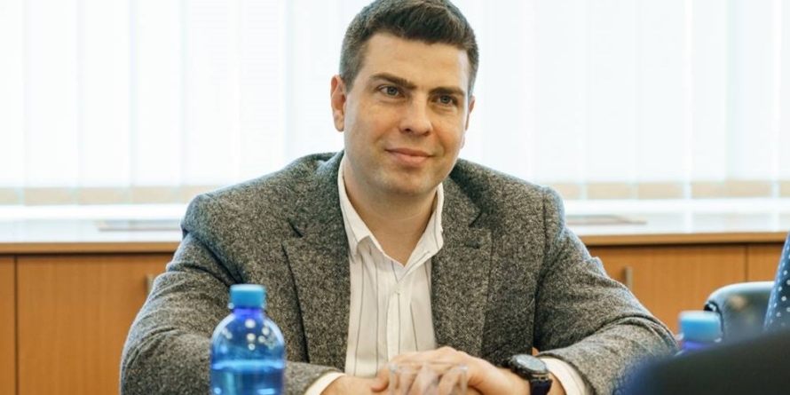 Vice-ministrul ucrainean Serhiy Derkach: „Traversarea cu bacul nu mai este o soluție viabilă”