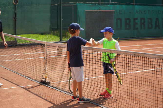 Ediția a VI- a a competiției de tenis „Cupa Tavi Ghirasin – Platinum Transilvania” va avea loc în luna septembrie