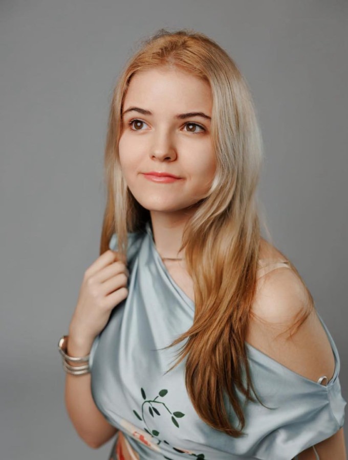 Antonia Cosar, absolventă a Colegiului Național „Vasile Lucaciu” din Baia Mare, participă la APEX Maths 2025