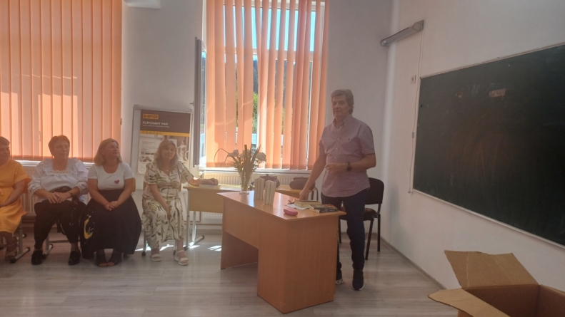 Lansarea cărților semnate de Nicolae Dumitru, la Școala Gimnazială ,,Regina Elisabeta” din Băiuț