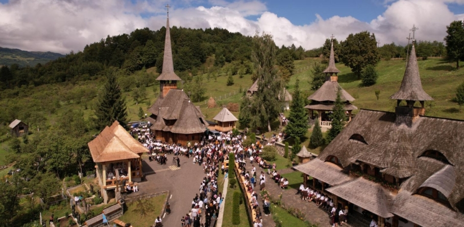 Hram la Mănăstirea Botiza de Praznicul Schimbării la Față a Domnului