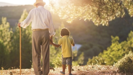 Protecția copilului e noul pretex – Statul vrea o evidență mai clară a diasporei?