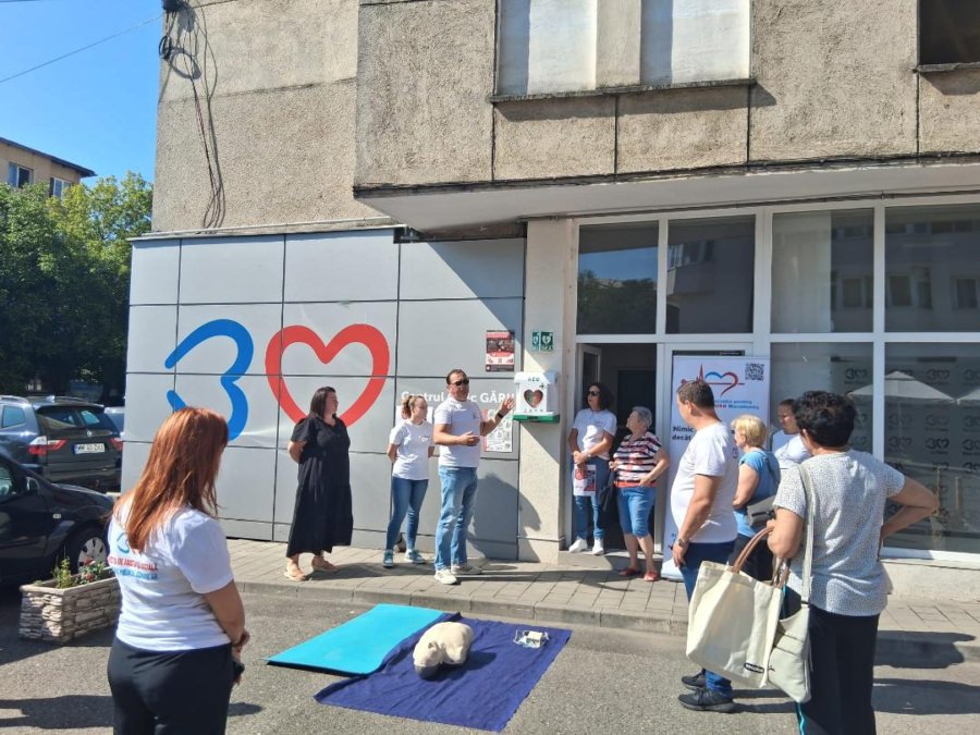Băimărenii se implică activ în cadrul programelor de instruire pentru utilizarea defibrilatoarelor
