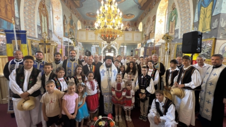 PS. Părinte Timotei Sătmăreanul a săvârșit Paraclisul Maicii Domnului la Parohia Ortodoxă „Sfântul Ierarh Nicolae” din localitatea Dindești