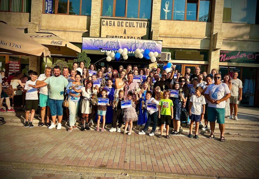 Insieme Music School Baia Mare a cucerit scena Festivalului Internațional „Volare” din Piatra Neamț